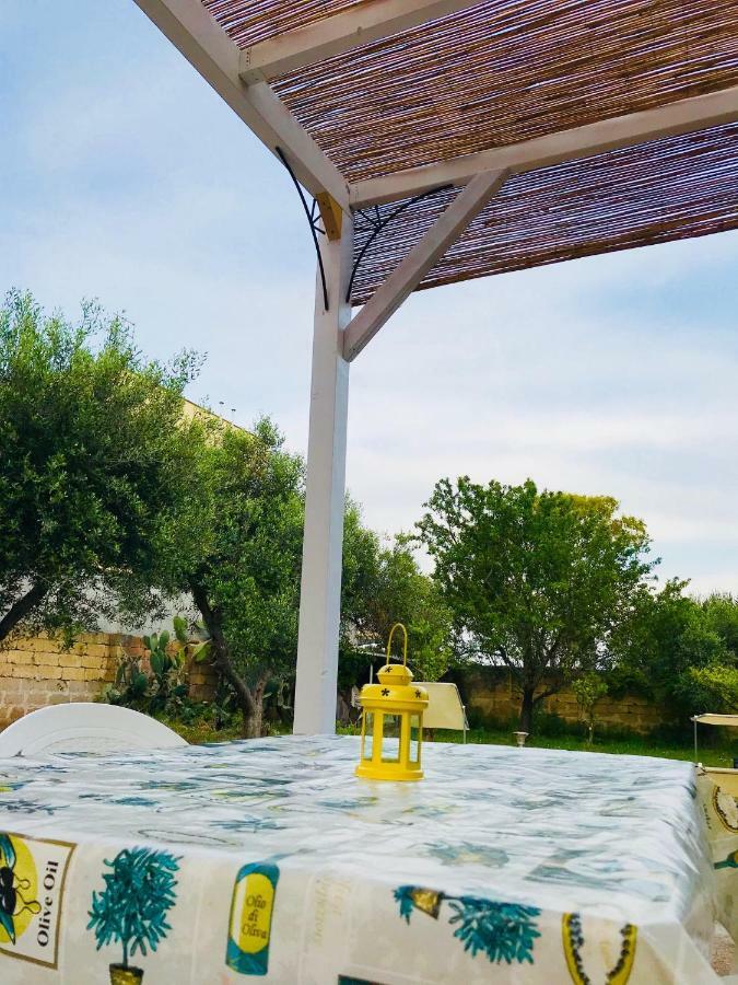 Relax Torre Lapillo Villa Buitenkant foto
